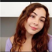 Clases de lengua, literatura e inglés. Tengo experiencia con estudiantes de primaria y la ESO.